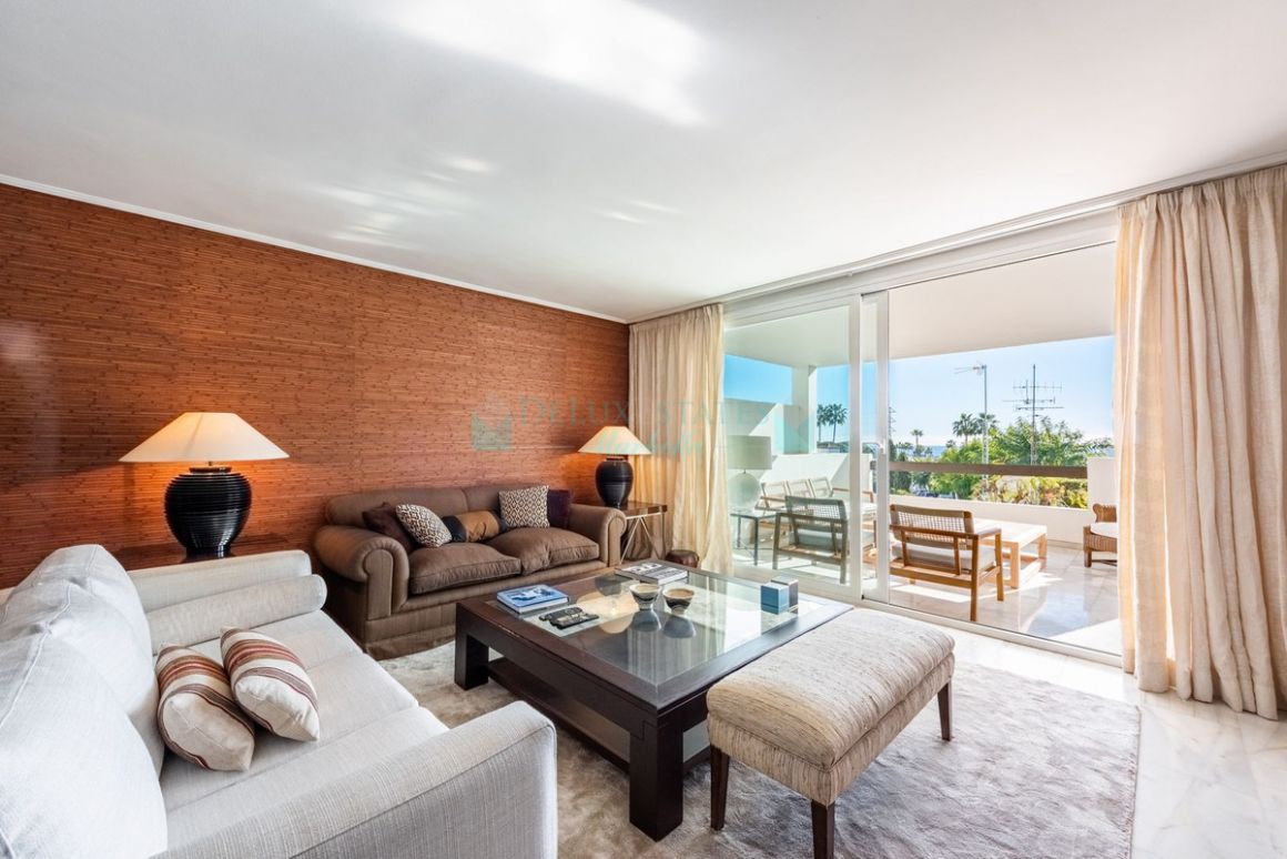 Apartamento en Bel Air, Estepona