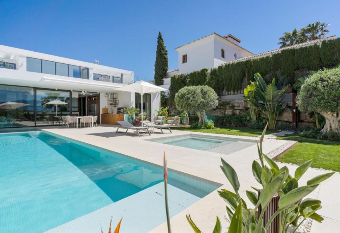 Villa for rent in Benahavis