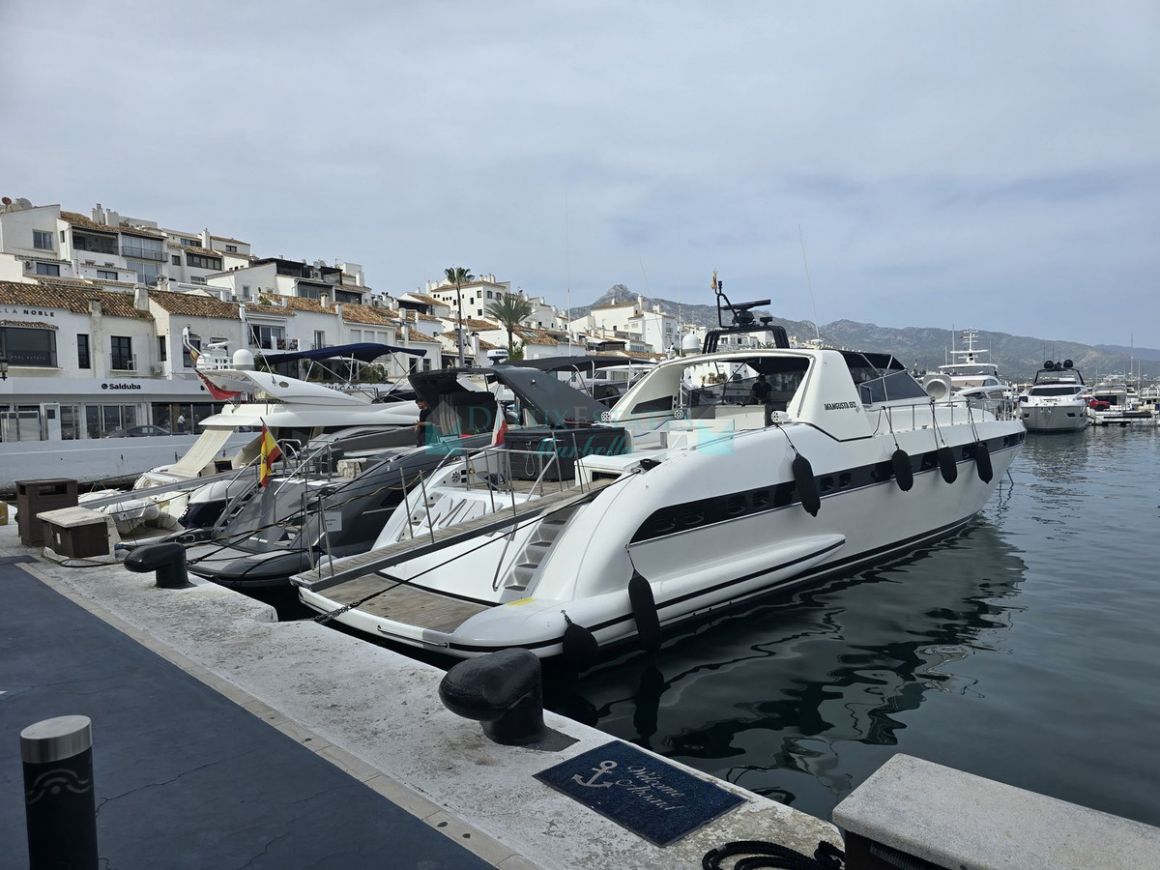 Mooring for sale in Marbella - Puerto Banus