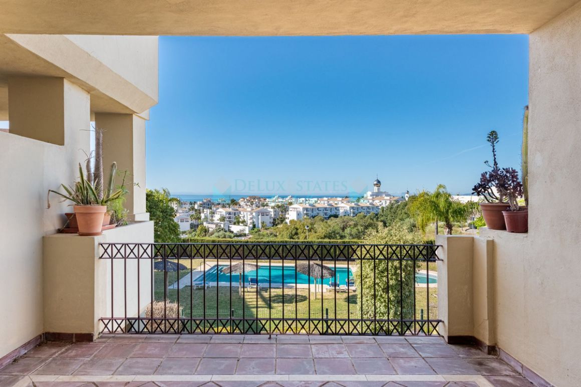 Apartment for sale in  Selwo, Estepona