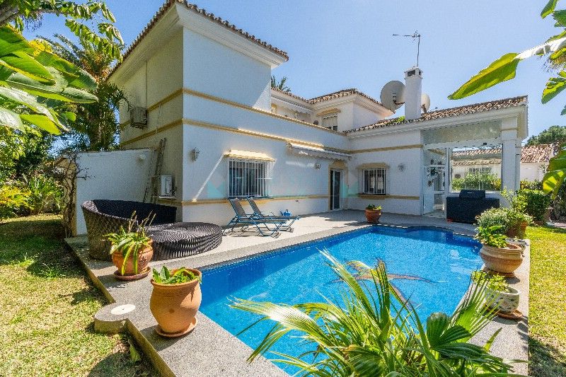 Villa for sale in  Marbesa, Marbella East