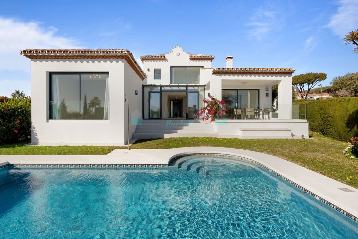 Villa in Elviria, Marbella East