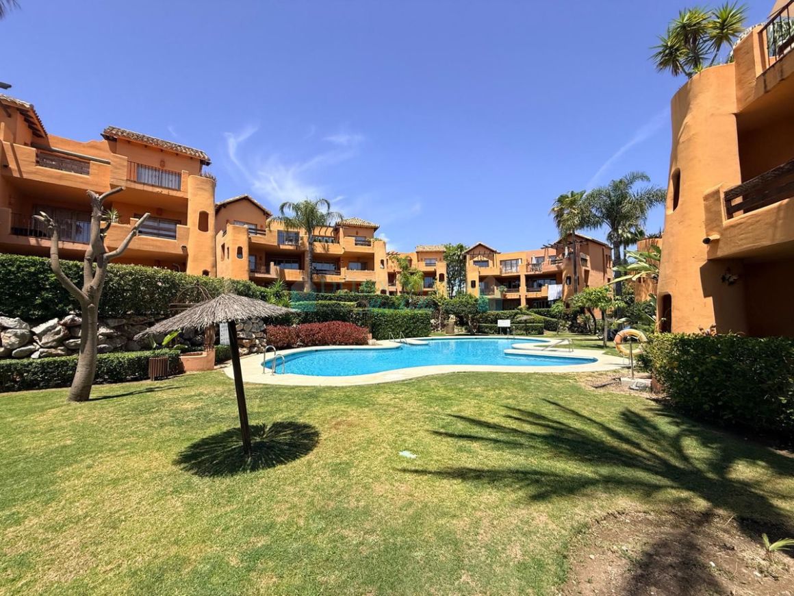 Apartment for rent in Estepona