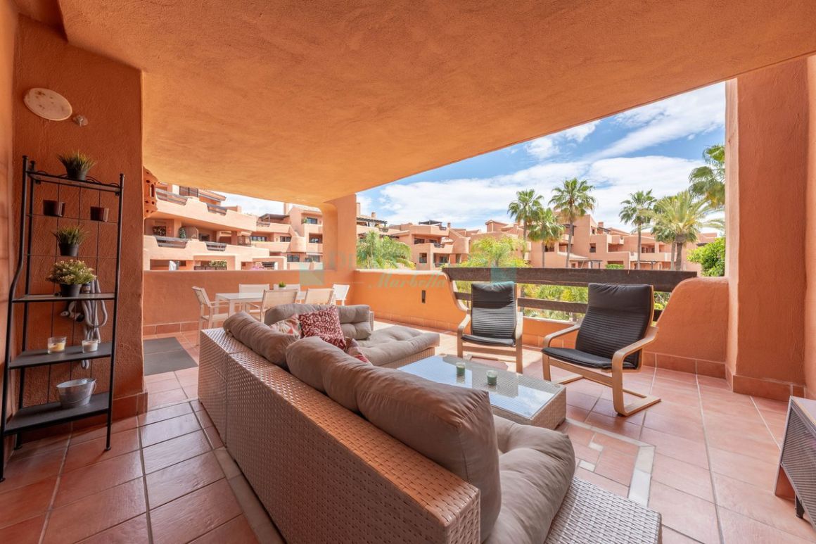 Apartment for sale in Estepona