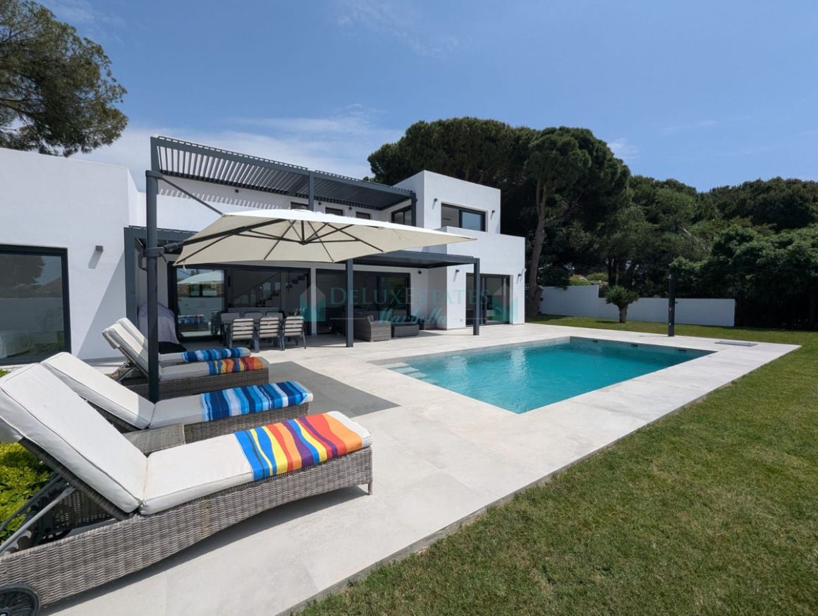 Villa for sale in  Artola, Marbella East