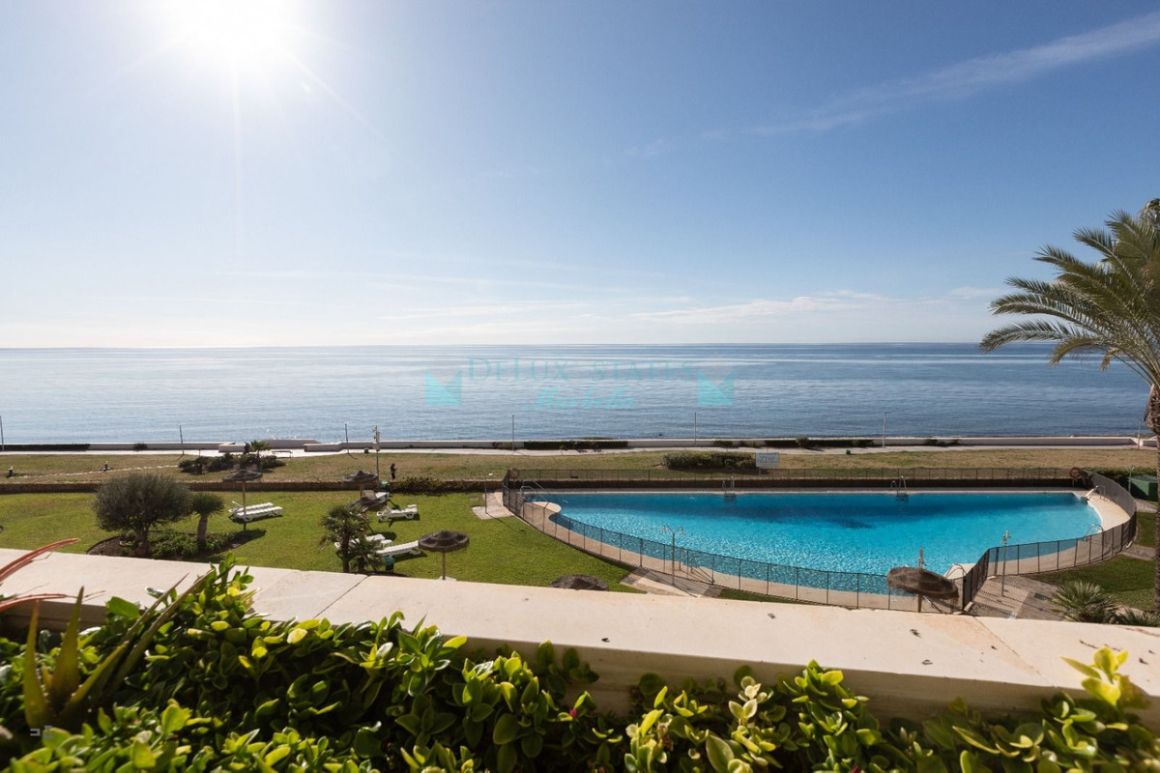 Apartment for sale in Estepona