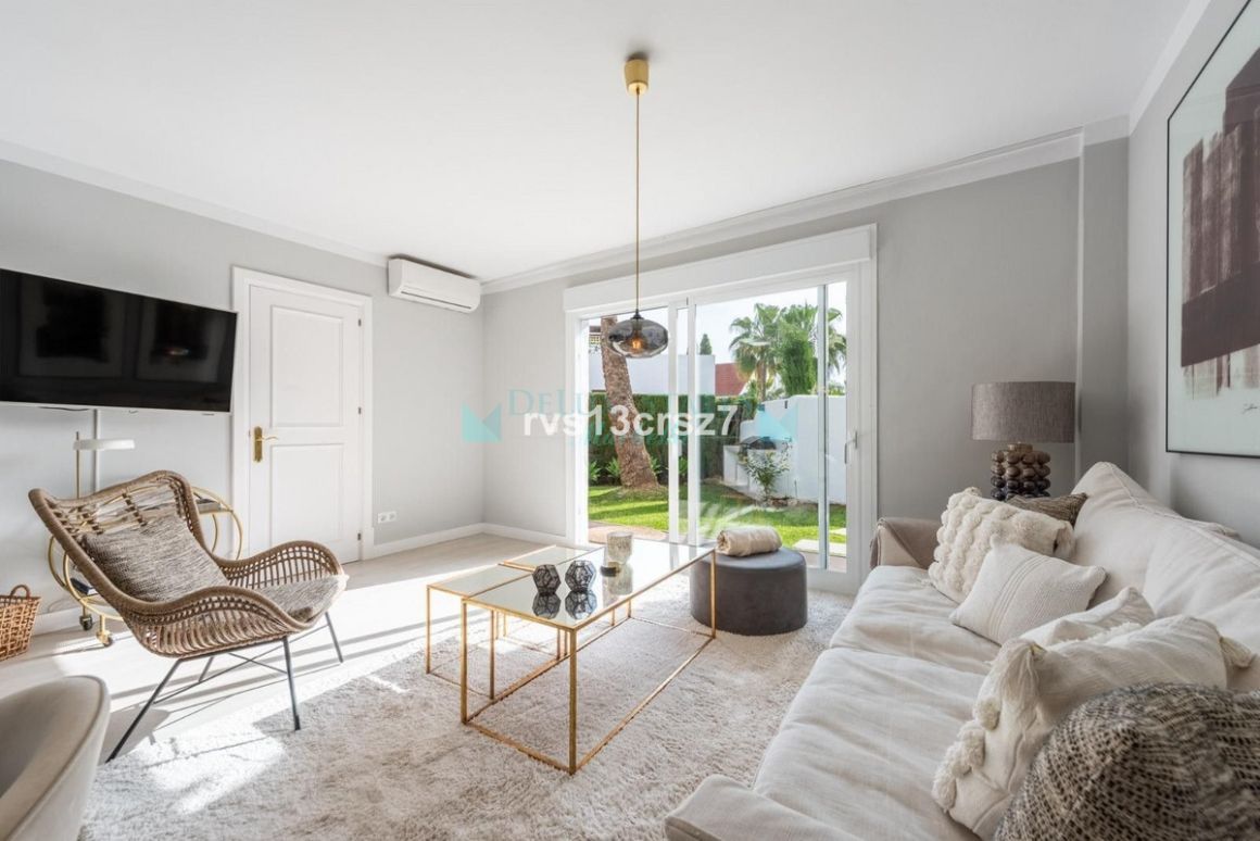 Ground Floor Apartment for sale in Nueva Andalucia