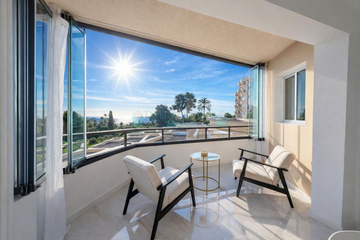 Apartment in Atalaya, Estepona