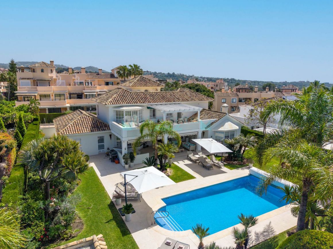 Villa for sale in  Elviria, Marbella East