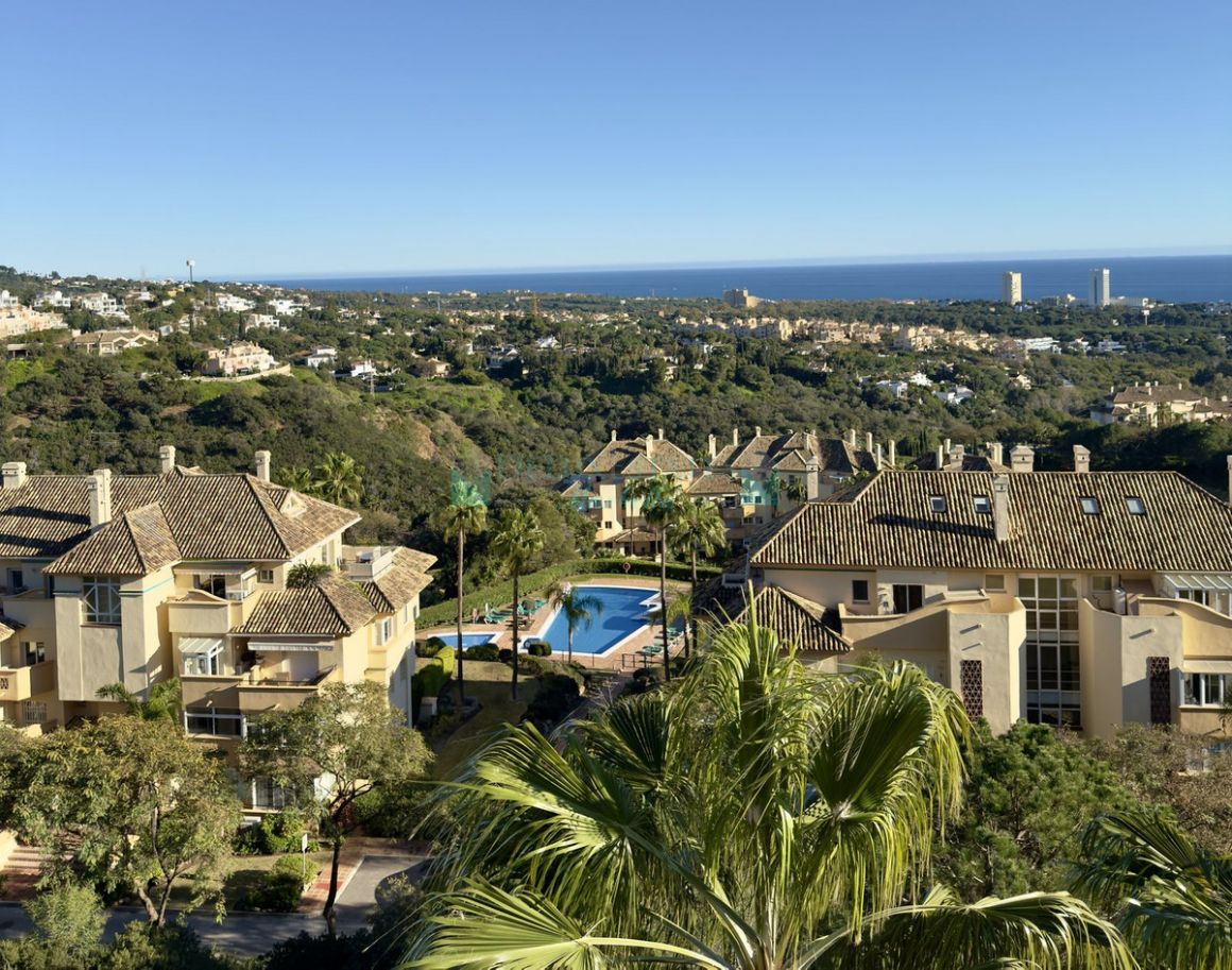 Penthouse in Elviria, Marbella East