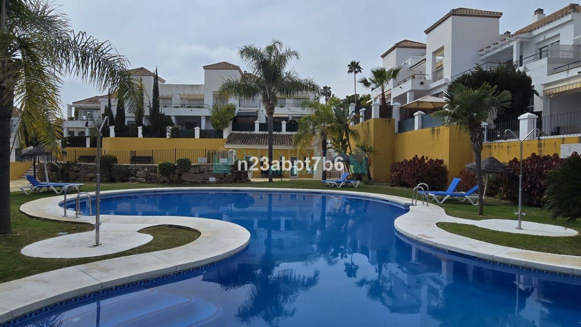 Ground Floor Apartment in Nueva Andalucia