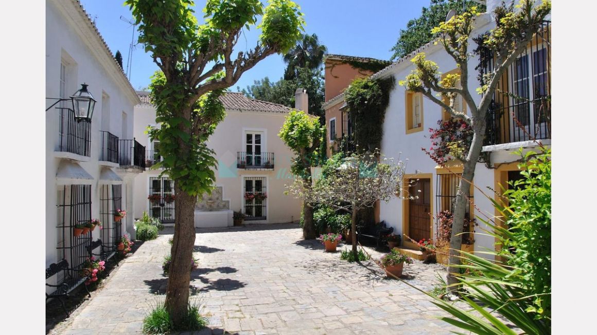 Town House in Marbella Golden Mile