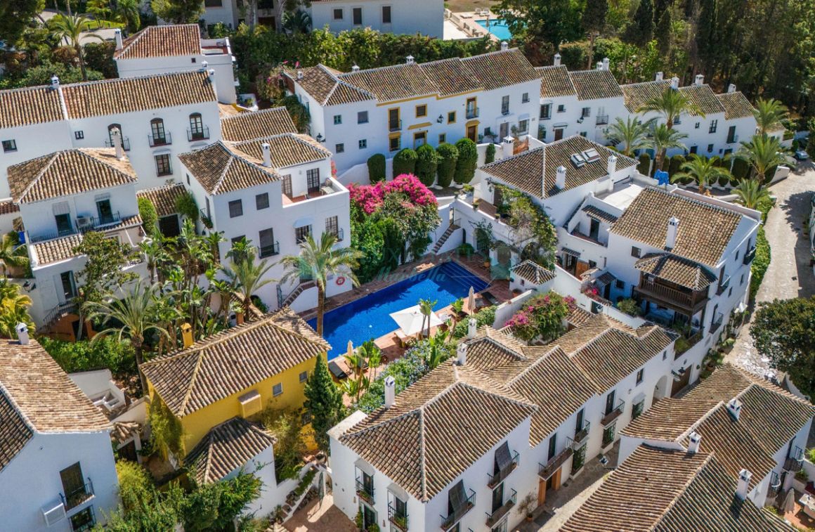 Adosado en alquiler en Marbella Golden Mile