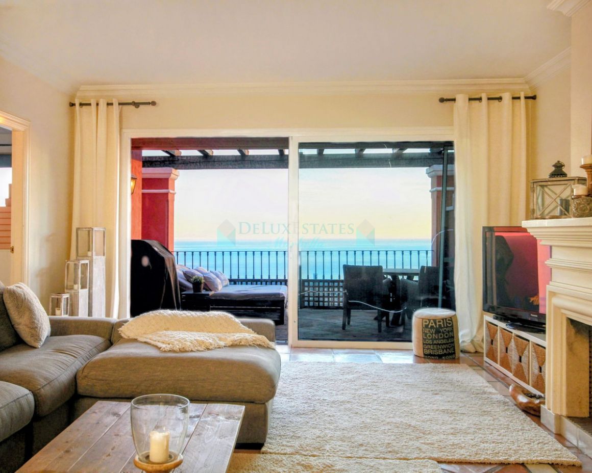 Penthouse in Elviria, Marbella East