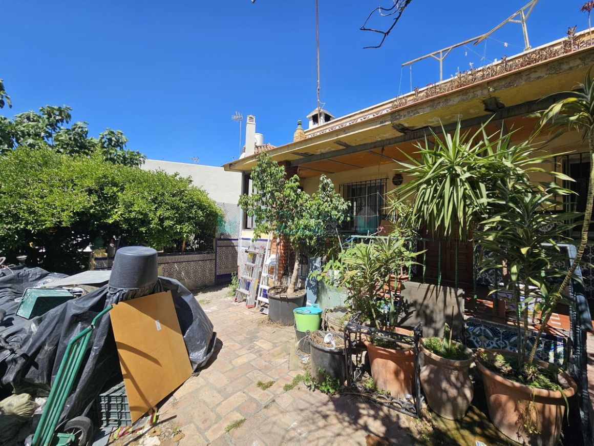 Semi Detached Villa for sale in Estepona
