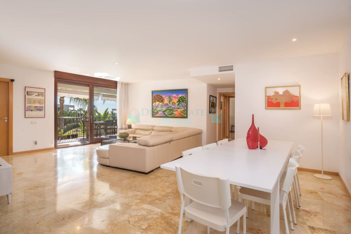 Ground Floor Apartment in Los Altos de los Monteros, Marbella East