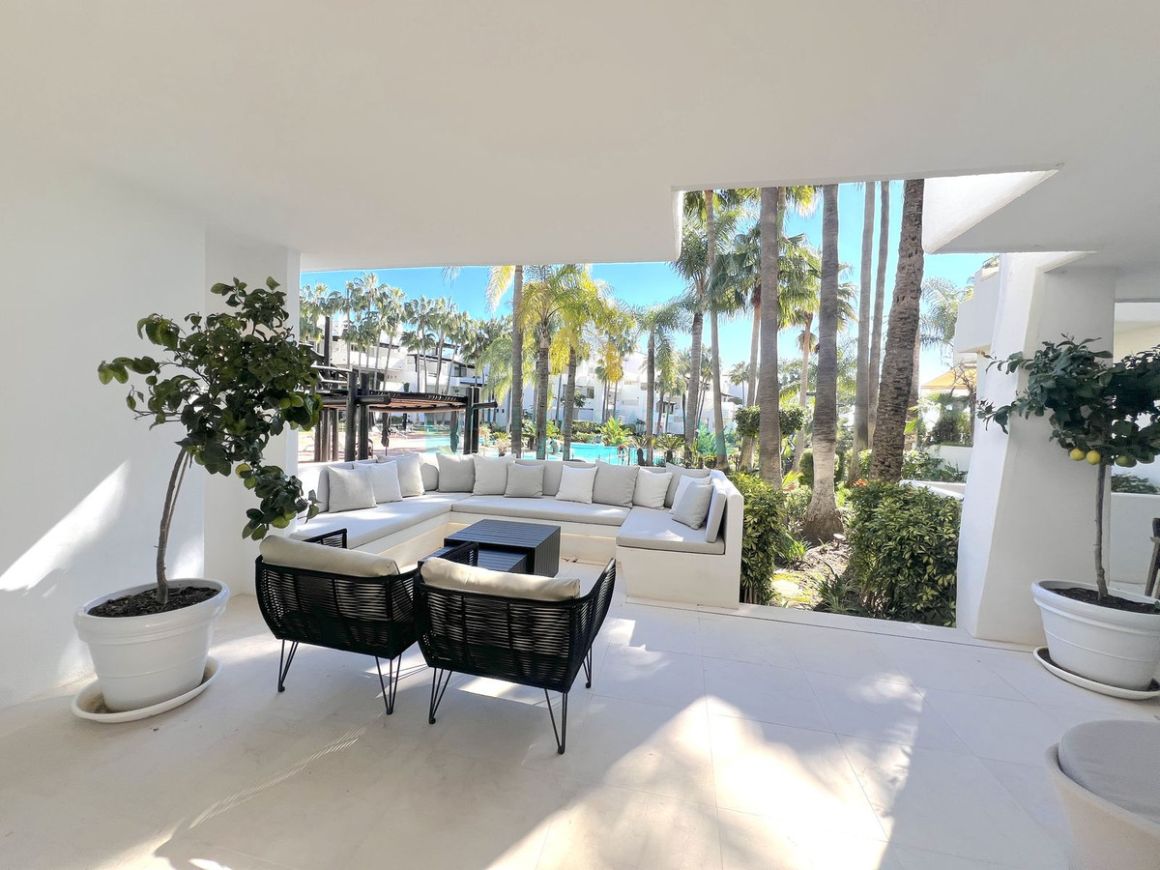 Ground Floor Apartment for sale in Marbella Golden Mile