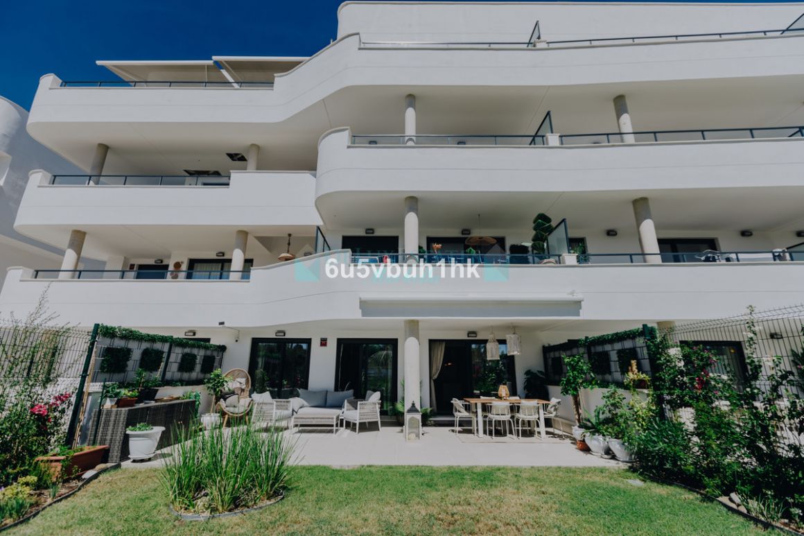 Ground Floor Apartment for sale in Estepona