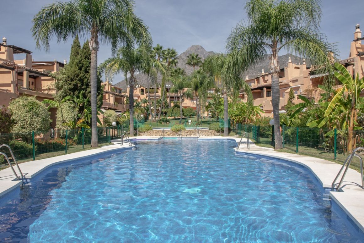 Adosado en alquiler en Marbella Golden Mile