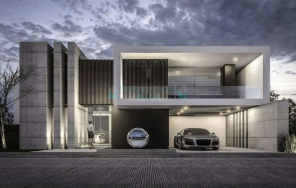 Villa for sale in Benahavis