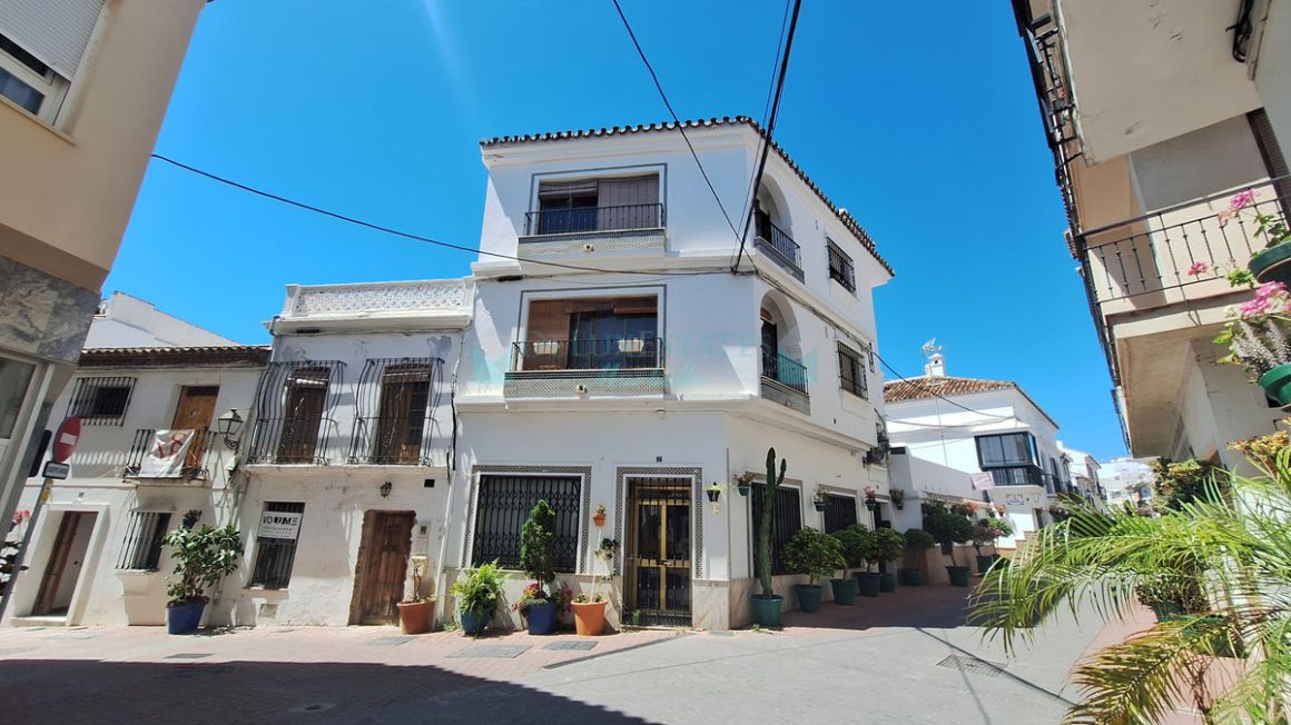 Commercial Premises for sale in Estepona