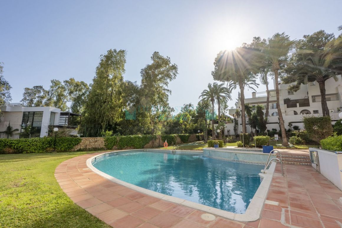 Penthouse in Atalaya, Estepona