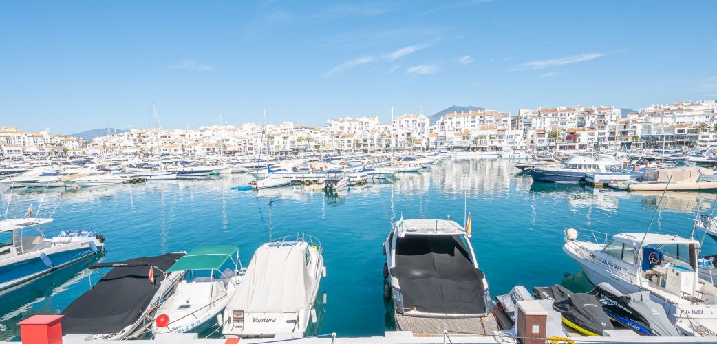 Barcos y casas Banús