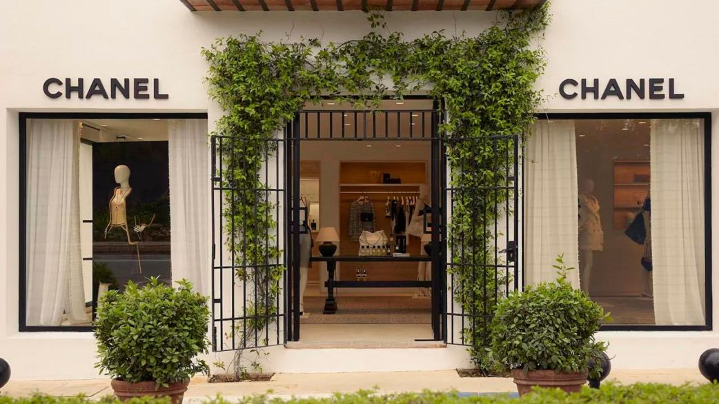 Louis Vuitton lands in Marbella with summer pop-up store