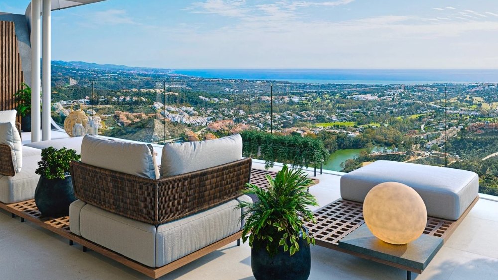 Stunning Penthouse with solarium & private pool in La Quinta, Benahavís