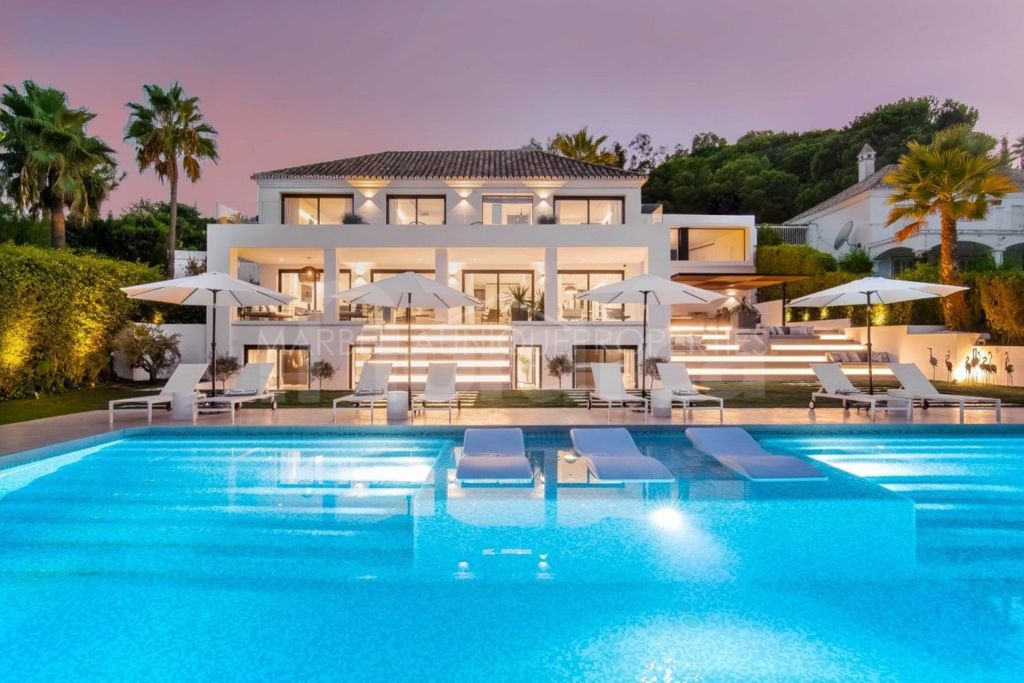 Une villa moderne exceptionnelle de 5 chambres à louer à Las Brisas, Marbella