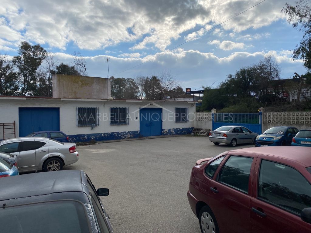 A large commercial unit in Elviria, east of Marbella town
