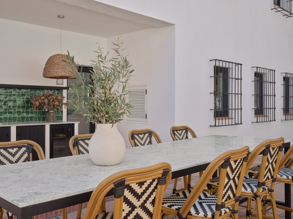 Encantadora villa de estilo andaluz recientemente renovada, junto a un campo de golf