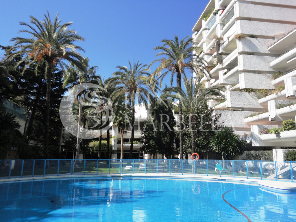Apartamento en alquiler en Jardines del Mar, Marbella Golden Mile