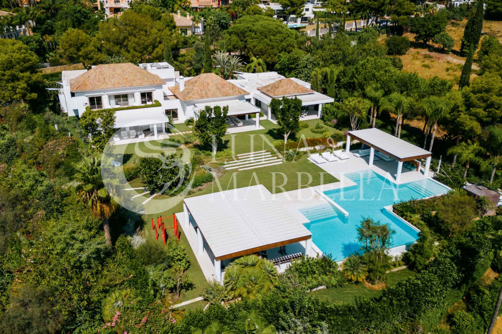 Mansion for sale in Marbella Golden Mile
