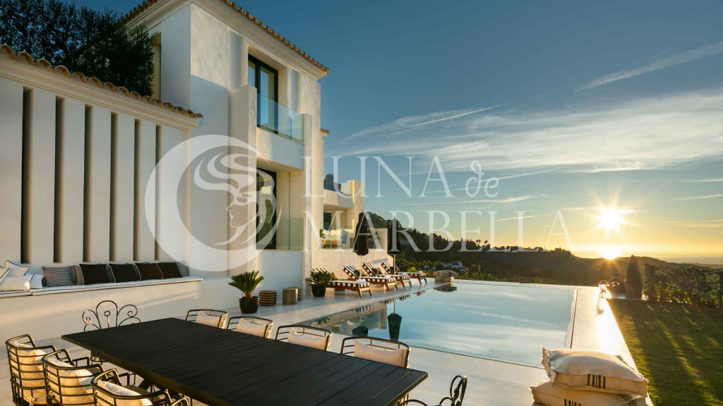 Villa en venta en Benahavis