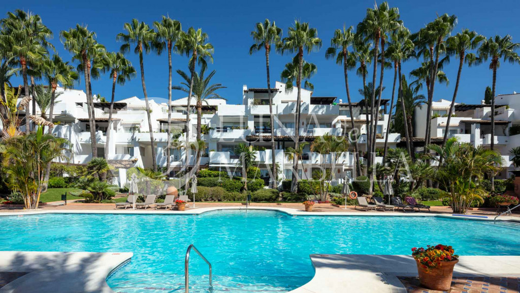 Apartment for sale in Marbella Golden Mile