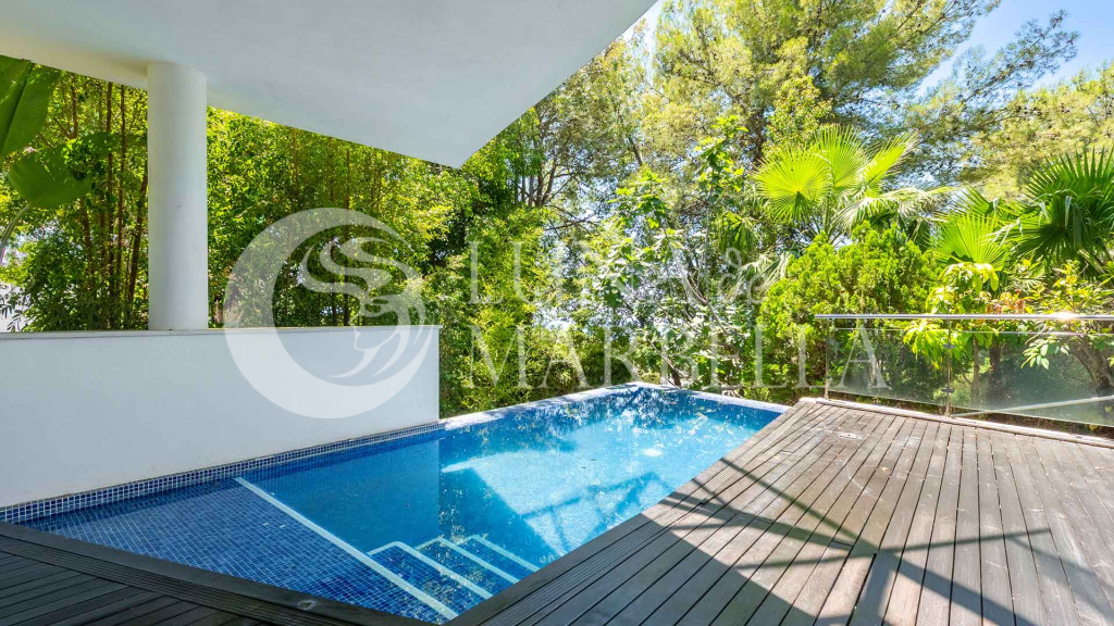 Semi Detached Villa for sale in Marbella Golden Mile