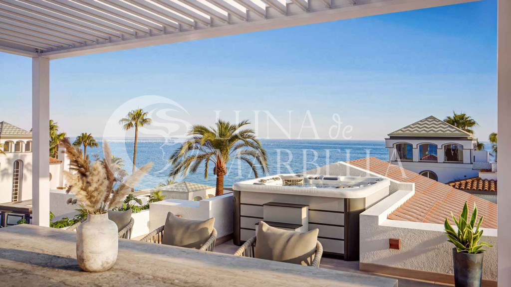 Penthouse for sale in Estepona