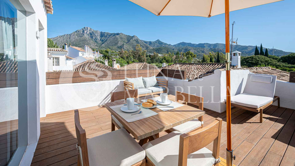 Town House for sale in Marbella Golden Mile