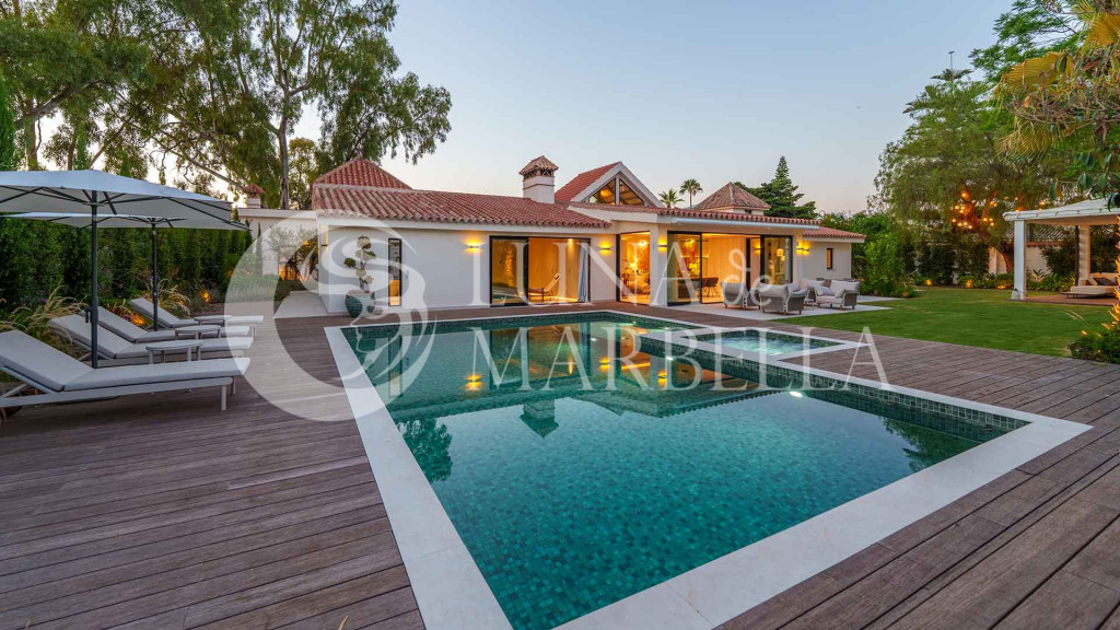 Villa for sale in Marbella - Puerto Banus
