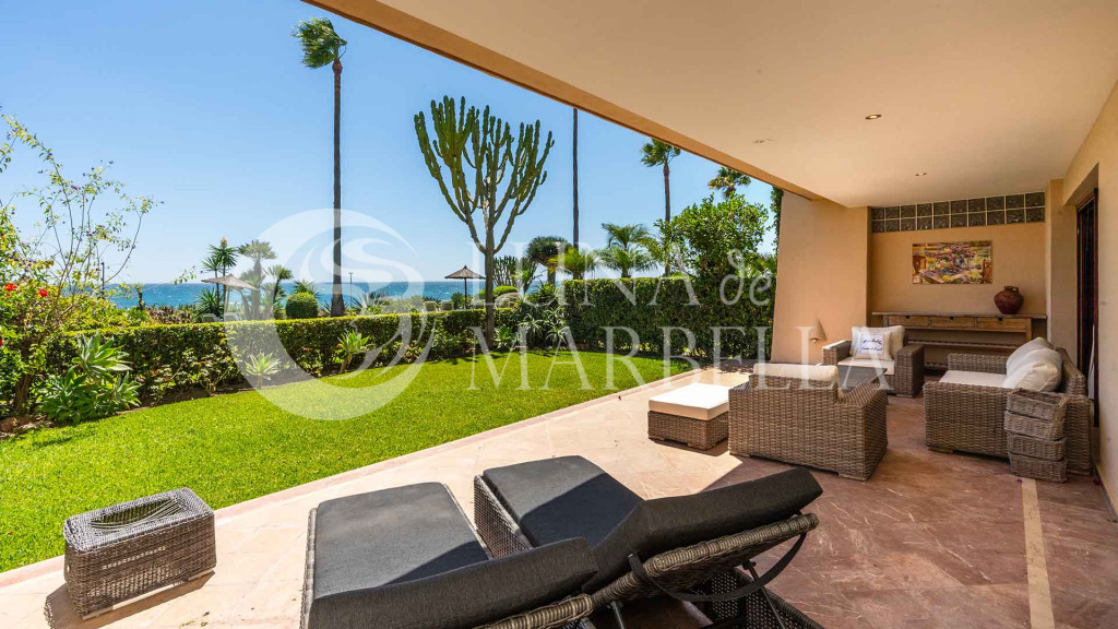 Apartamento en venta en Estepona