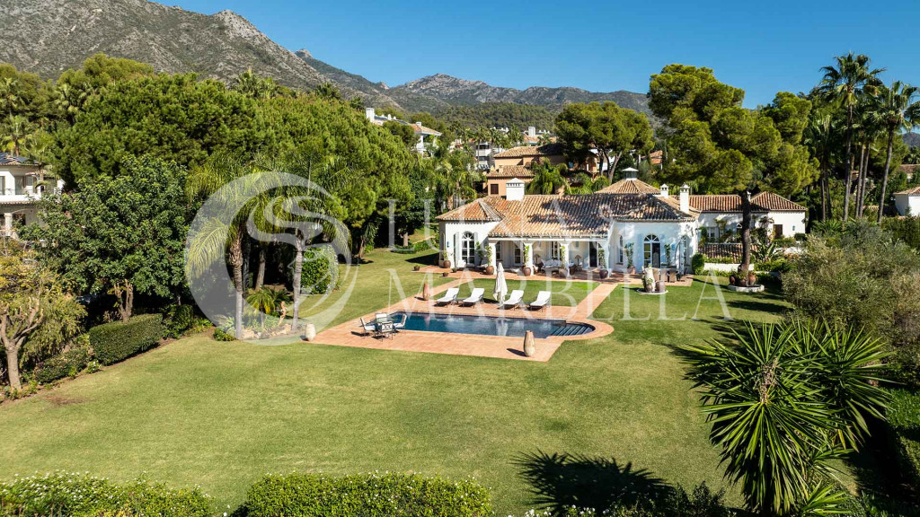Villa en venta en Marbella Golden Mile