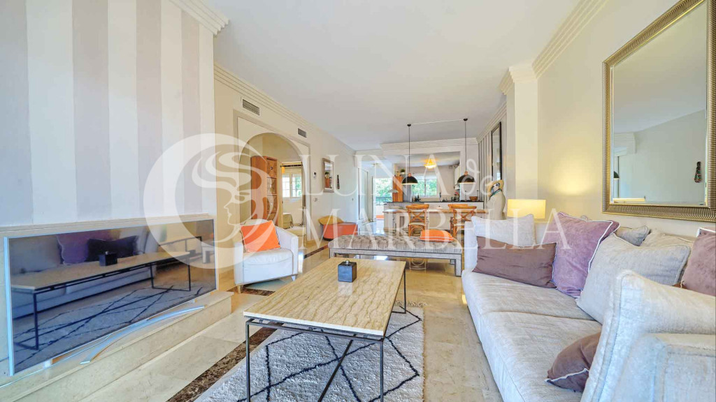 Apartamento en venta en Nueva Andalucia
