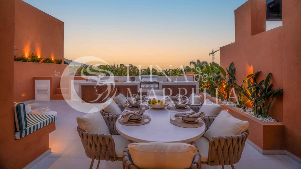 Ático en venta en Nueva Andalucia
