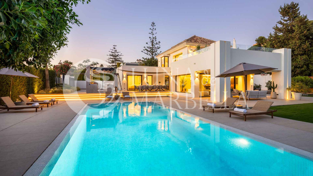 Villa en venta en Nueva Andalucia