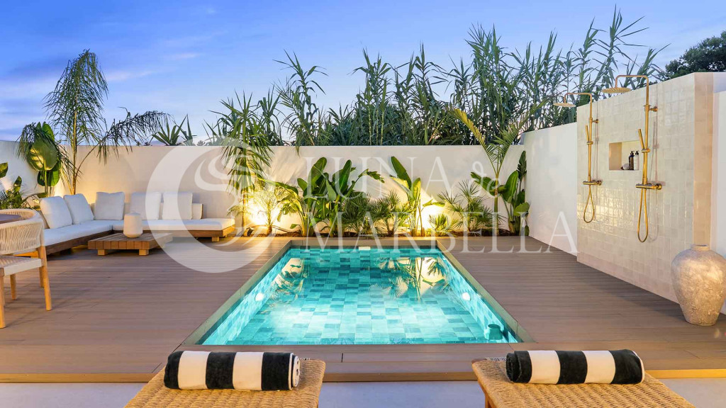 Town House for sale in Nueva Andalucia