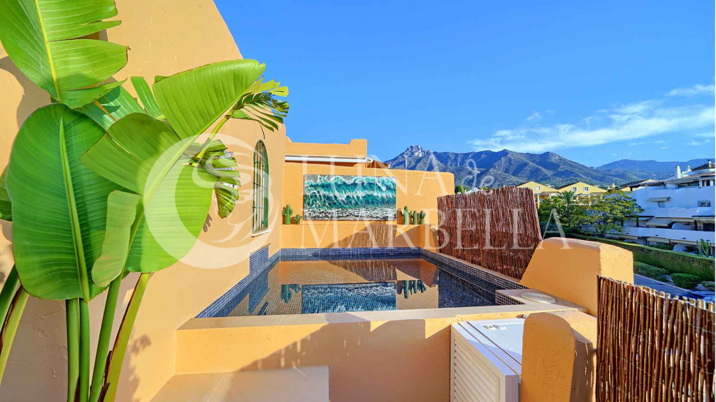 Town House for sale in Marbella Golden Mile