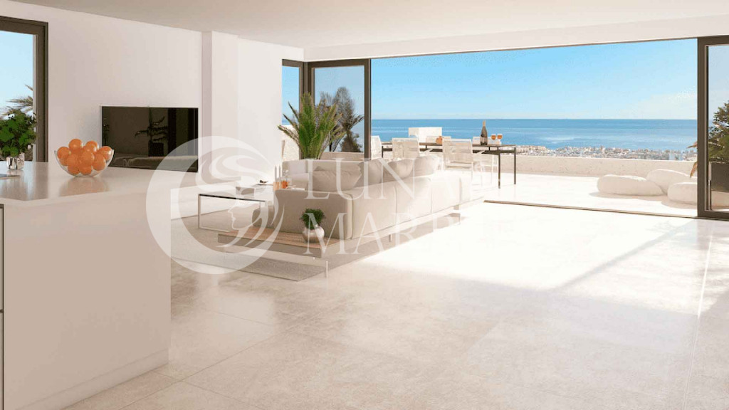 Apartment for sale in Estepona