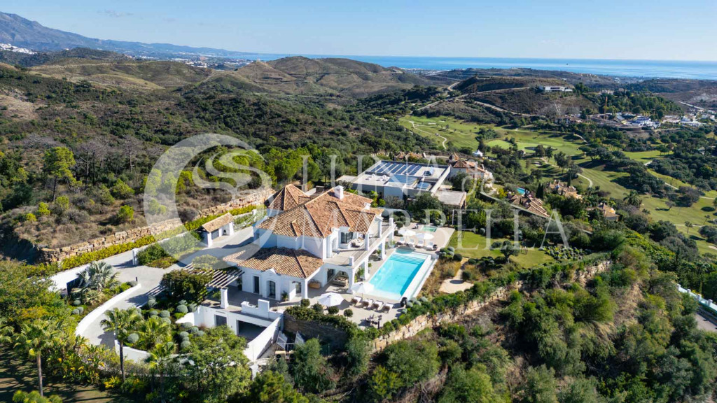 Villa en venta en Benahavis