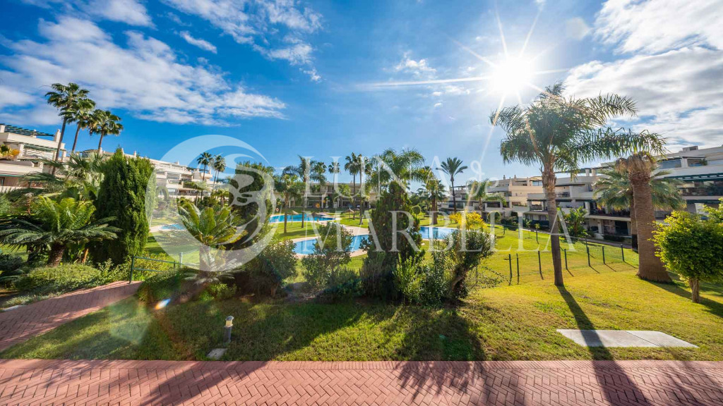 Apartamento en venta en Nueva Andalucia